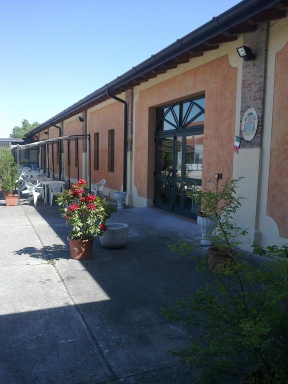 Le Magnolie Agriturismo Verolanuova Eksteriør bilde
