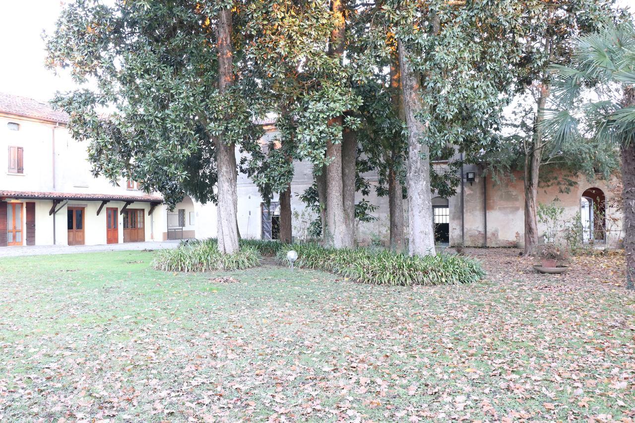 Le Magnolie Agriturismo Verolanuova Eksteriør bilde